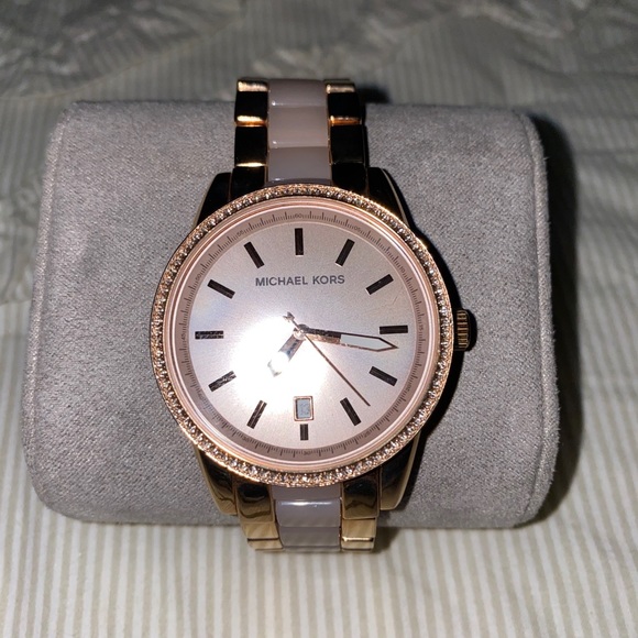 Michael Kors Women’s Watch - Picture 1 of 2